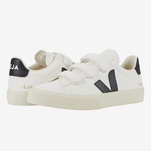 Veja Recife Logo black and white Velcro Sneakers sz6